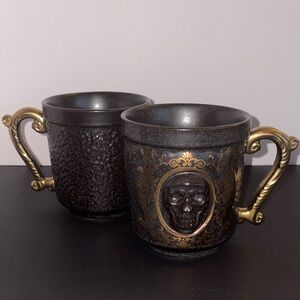 Spirit Of Halloween Large Black 3D Skull Mugs Gold Designs And Handle